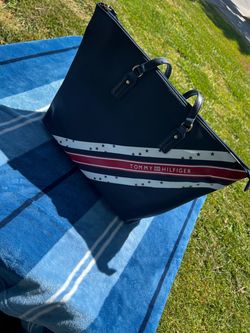Tommy Hilfiger Tote