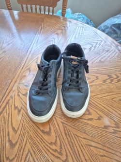 Perry Ellis shoes