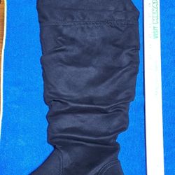 Black suede-like knee or thigh-high Boots Sz 11