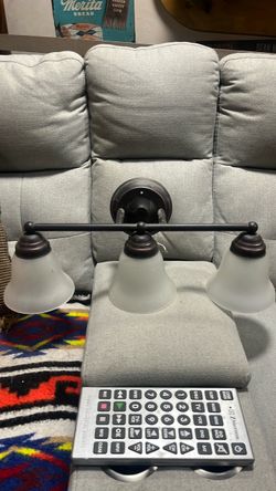 Bathroom vanity light Hampton Bay Ashurst