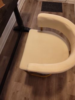Beautiful Ivory & Gold Counter Height Chairs (4)
