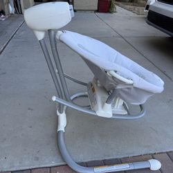 Baby swing Free