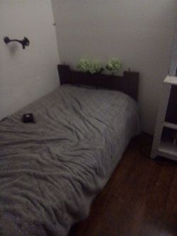 Twin bed