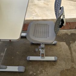 Computer Desk And Chair 