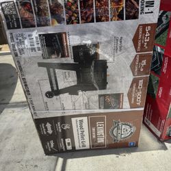 Pit Boss 500 Sq Nuevo En Caja