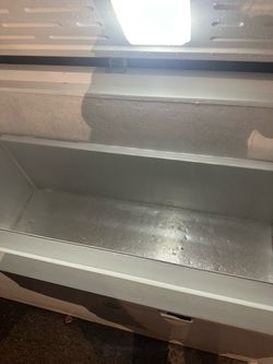 Chest Freezer - Good Condition)