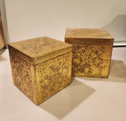 Beautiful vintage set of 2 gold decorative storage boxes
