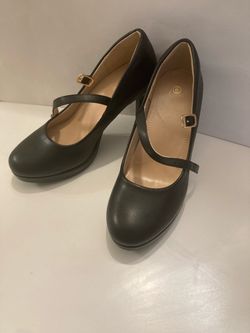 Women’s shoes
