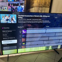 85” Samsung Tv   UN85AU8000 For Repair  Damaged