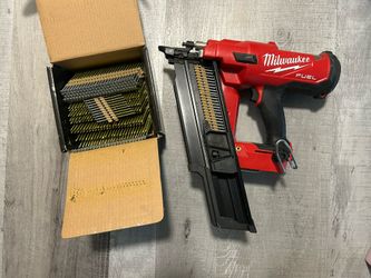 Milwaukee Fuel Nail Gun & Battery