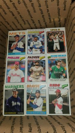 Lot 2500 random Baseball Cards 2026-older
