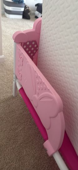 Minnie Mouse Toddler bed/mattress