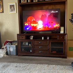 Tv Entertainment center