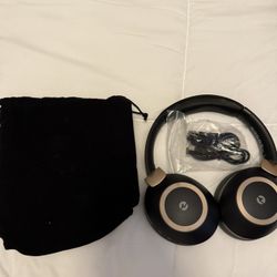 EAORUL Active Noise Cancelling Headphones