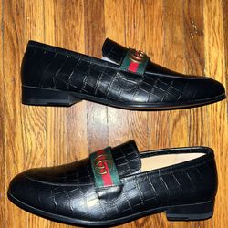 GUCCI - Double G Logo Leather Loafers