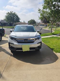 Honda Pilot SUV –Exl 3.5 liter Vtec Pearl White