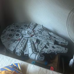 Lego Millennium Falcon