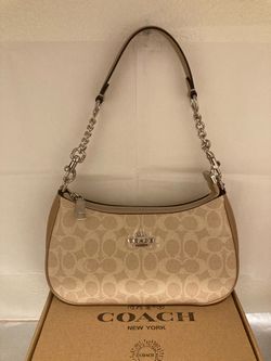Teri Shoulder Bag In Signature Canvas