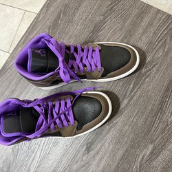 Nike Air Jordan 1 Mid “Wild Berry”