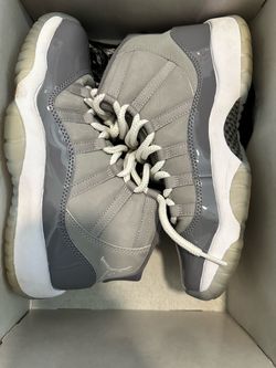 Boys Jordan Retro 11 Cool Grey size 6
