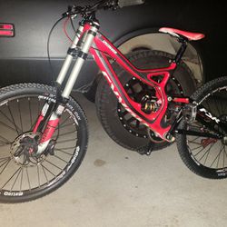 2014 Specialized Demo 8 S-works Carbon