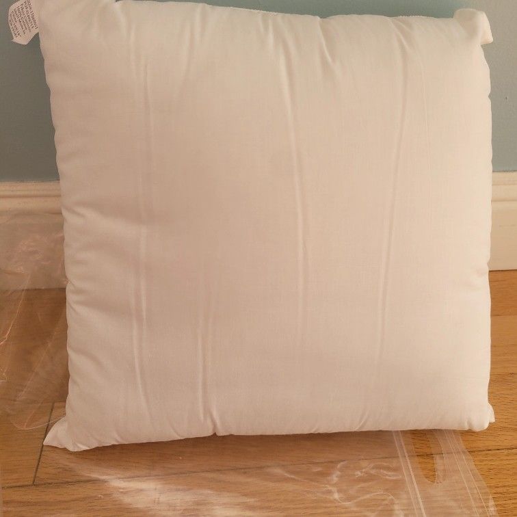 set of 2 pillow 18" by 18"
