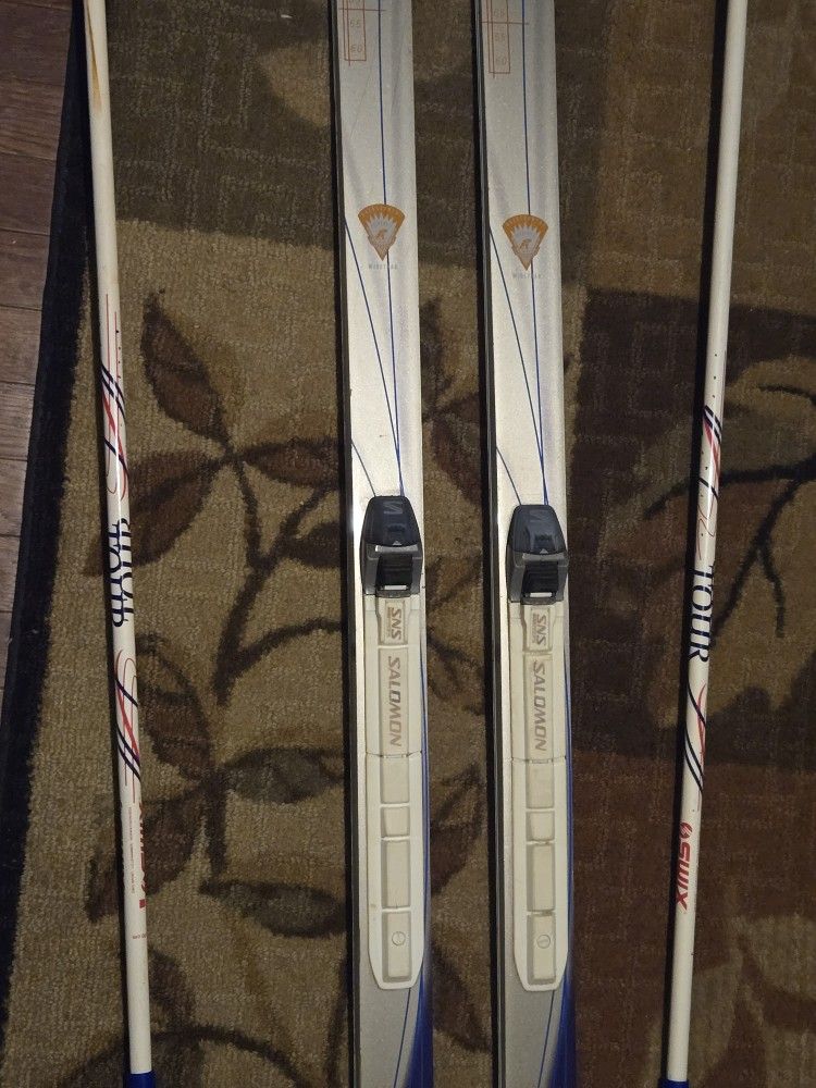 Karhu Cross-Country Skis w/ Salomon SNS Bindings + Swix Poles Set