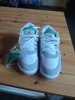 Nike air jordan 4 rm pine green