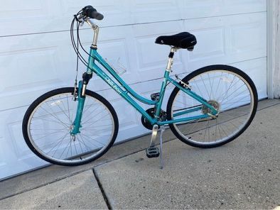 Raleigh Route 3.0 - Women's aluminum bicycle size W19 Large