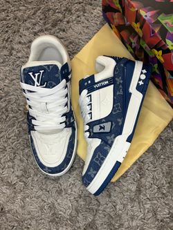 Sneakers lv size 10 and 11