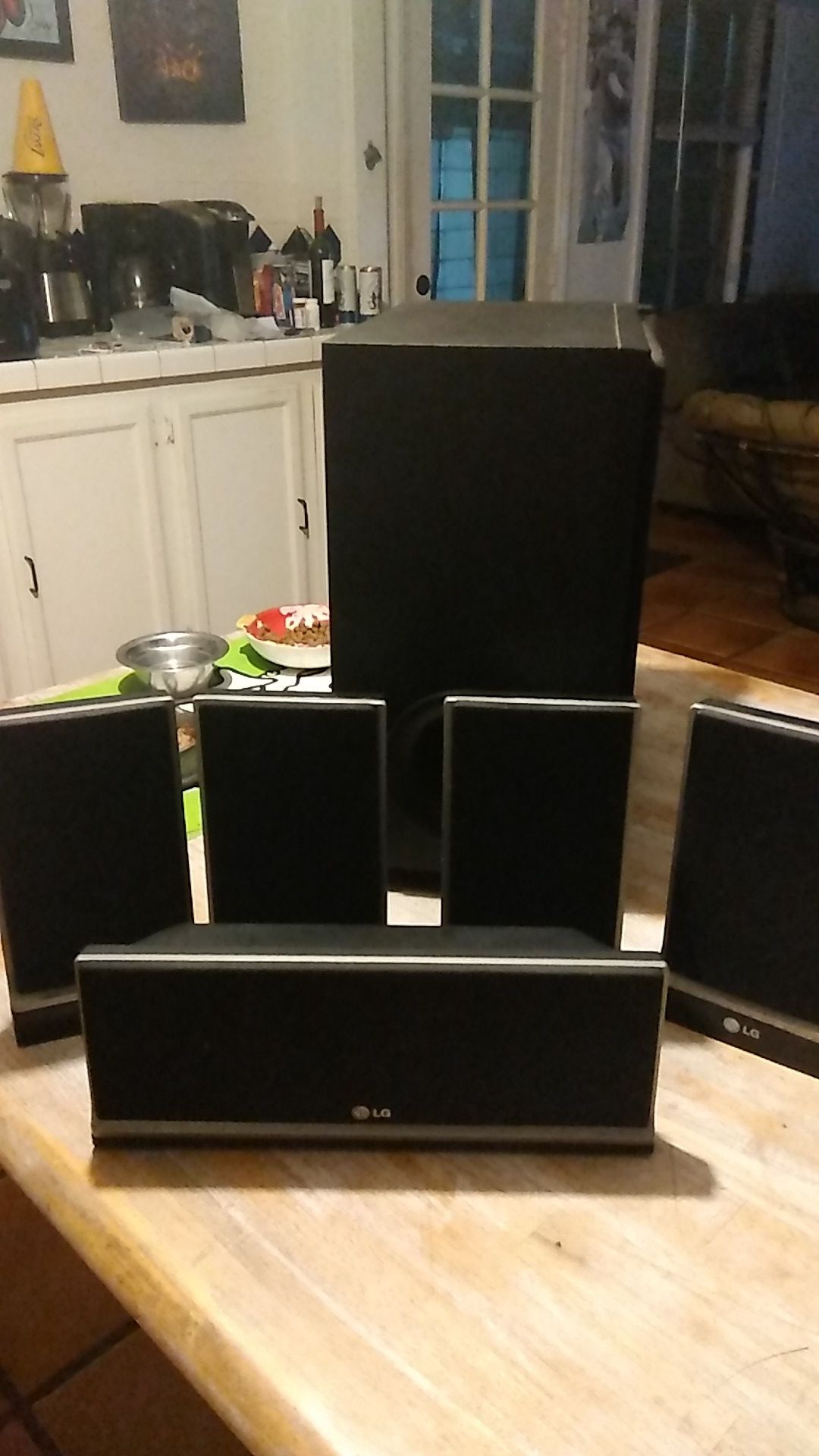 Home theater speakers only (5)