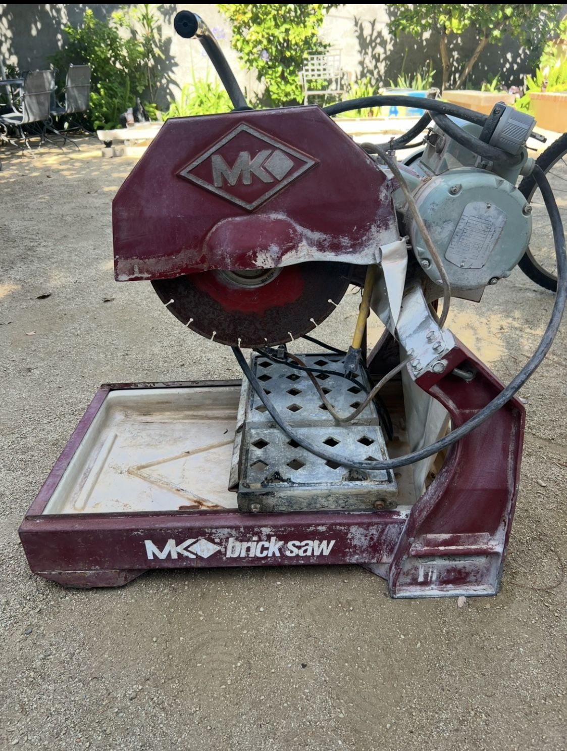MK BRICK SAW