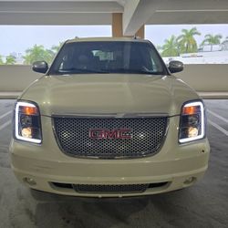 2012 GMC Yukon Denali Xl