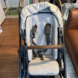 UPPAbaby Cruz V2 Stroller + Accessories (Broken Latch)