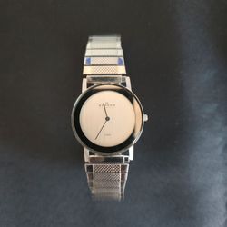 Skagen Steel Minimalist Watch – Silver-Tone, Expandable Bracelet, New Battery
