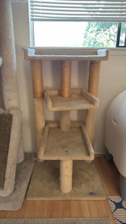 Cat tree