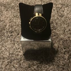 FOR SALE: Versus Versace VSP784021 Chronograph Watch – Black & Gold 🖤 💎 Luxury Design • Warranty Card Included • Nearly New