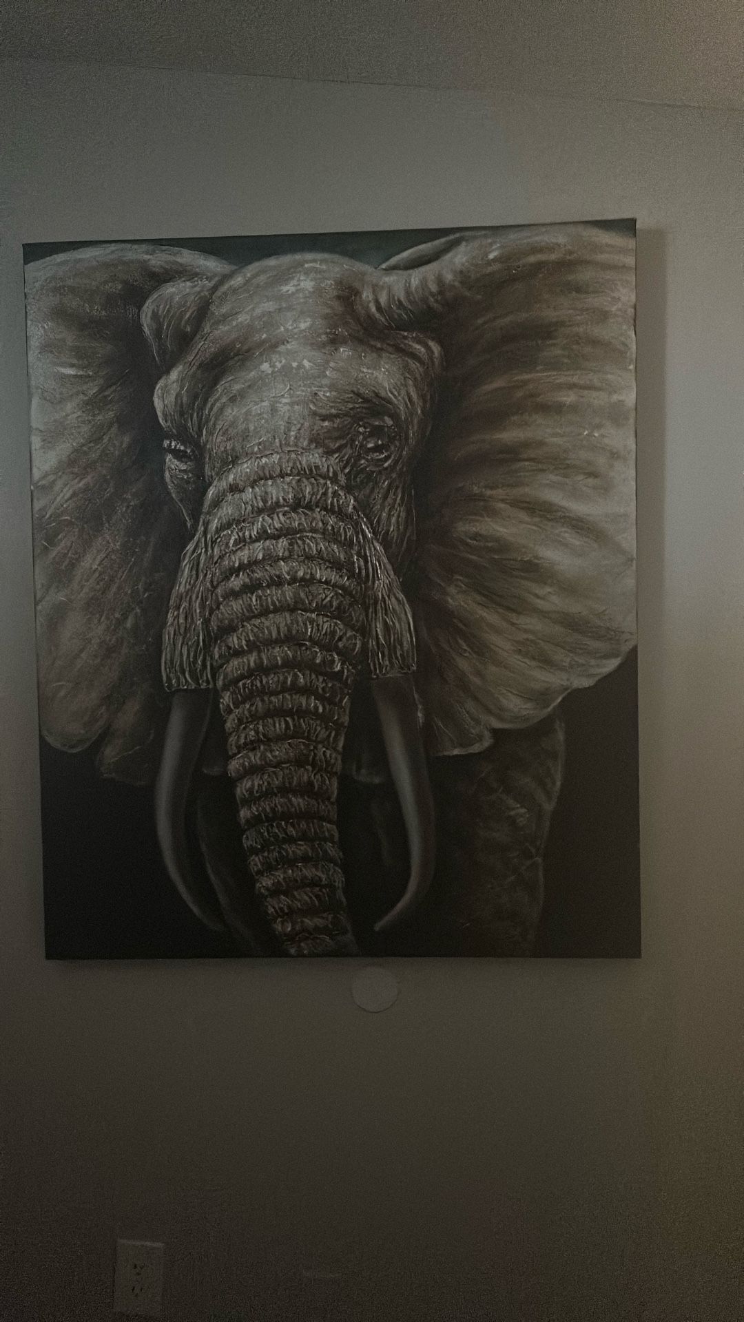 ✨Selling beautiful home décor, shelves, and unique accent pieces — perfect for adding warmth and style to any space! Everything is gently used or in