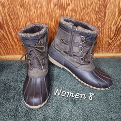 Baretraps Flash Duck Winter Rain Snow Boot
Women 8M