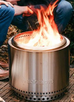 NEW NEVER USED SOLO STOVE