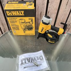 Dewalt Pneumatic Corded 15-degrees Coil Siding Nailer / BRAND NEW