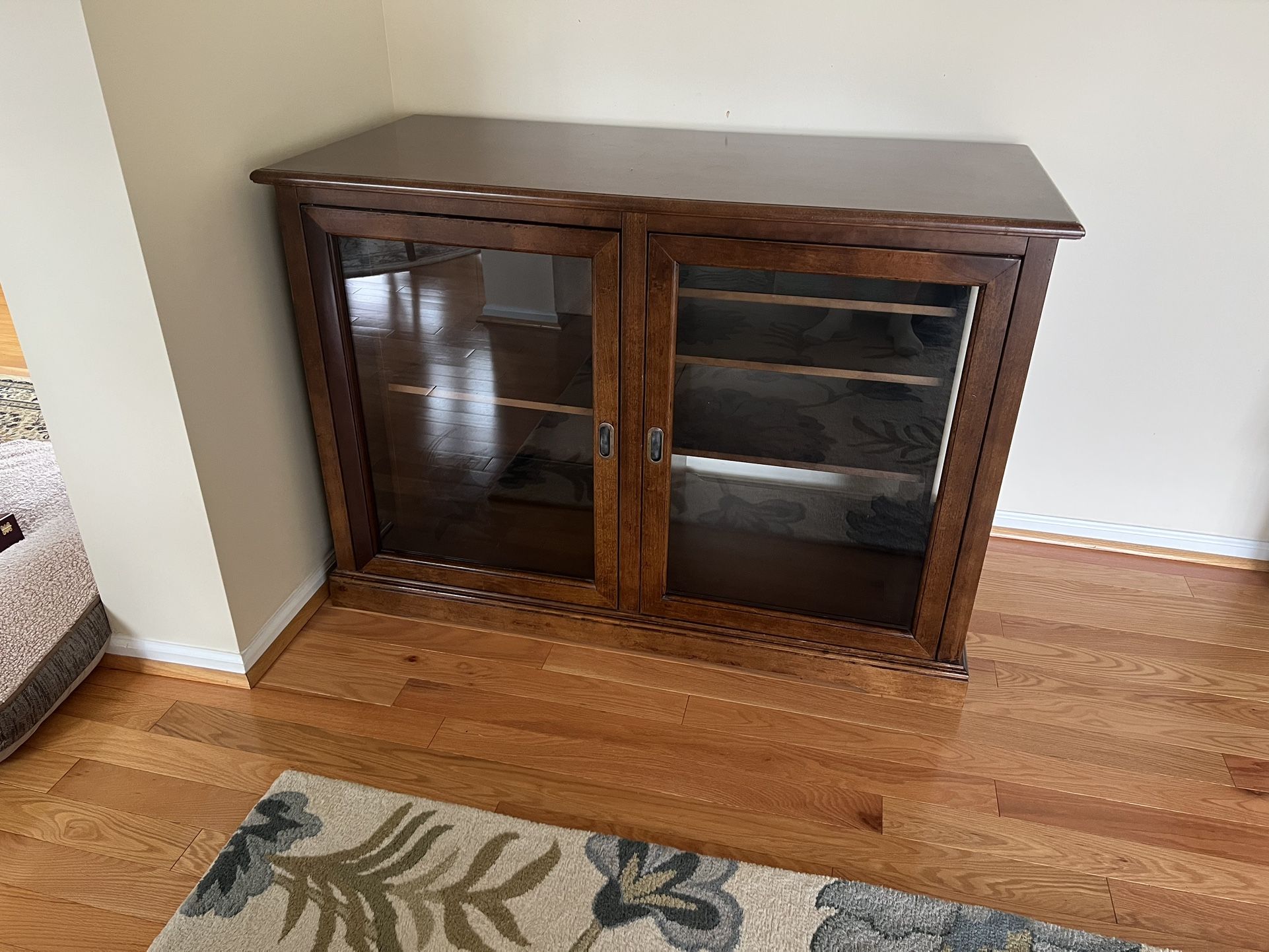 Wine Cabinet 