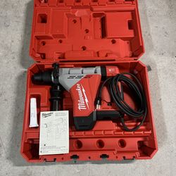 Like New Milwaukee 1-3/4 in. SDS-MAX Rotary Hammer