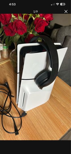 PlayStation 5 / PS5
