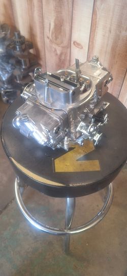 New In Box 650 Cfm Performance Carburetor, No Brand Name China Knockoff Like Holley. Double Pumper Electric Choke. 35th Ave And McDowell Phx