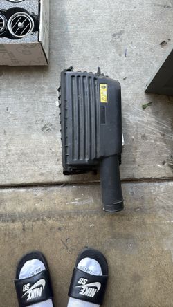 2016 C300 Mercedes OEM Airbox