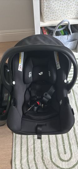 Joie Rue infant car seat