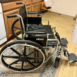 Drive Bariatric Wheelchair. 500lbs Weight Limit