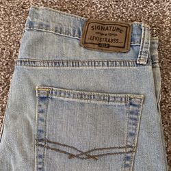 Signature Levi's Mens Jeans