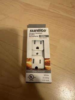 15 Amp 125 V Replacement White Outlet